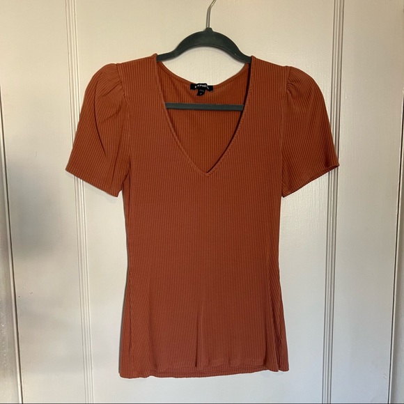 Express v-neck knit shirt - Picture 2 of 2